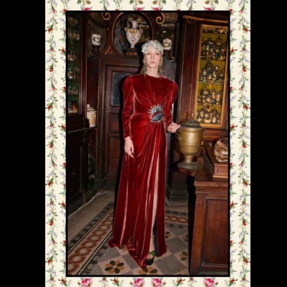 NWT. AUTH.GUCCI RUNWAY RED VELVET GOWN/MAXI EVENING DRESS IT40 - Picture 4 of 16